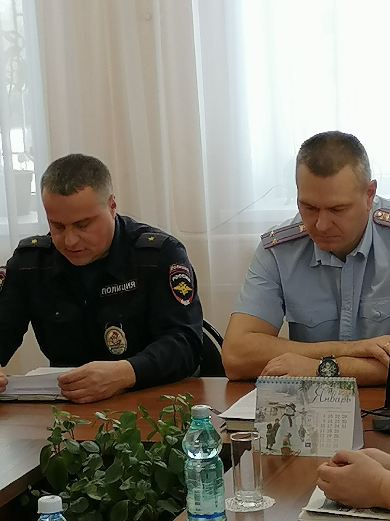 Сотрудники полиции провели встречу с жителями Перёдского сельского поселения..